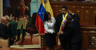 Maduro reitera compromiso de velar y respetar la Carta Magna a nueve años de su juramentación