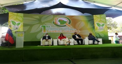 Vicepresidenta Rodríguez insta a investigadores a presentar plan para cuidar la tierra