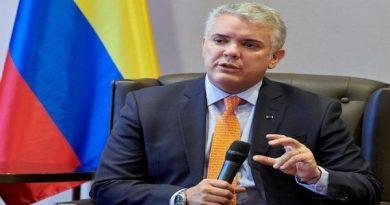 Tribunal ordena arrestar al pdte. de Colombia por desacato
