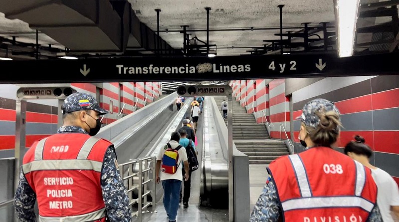Supervisan despliegue de seguridad en el Metro de Caracas