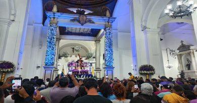 Devotos renuevan su fe en la procesión del Nazareno de San Pablo en 256 iglesias