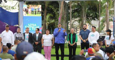 Presidente Maduro declara el 15 de mayo día feriado en honor a la familia y la fe