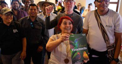 Libro “Colores de Venezuela” promueve educación ambiental