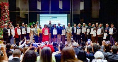 Entregan en su III Edición Premio Regional a la Academia “Dr. Humberto Fernández Morán” en Zulia Entregan en su III Edición Premio Regional a la Academia “Dr. Humberto Fernández Morán” en Zulia