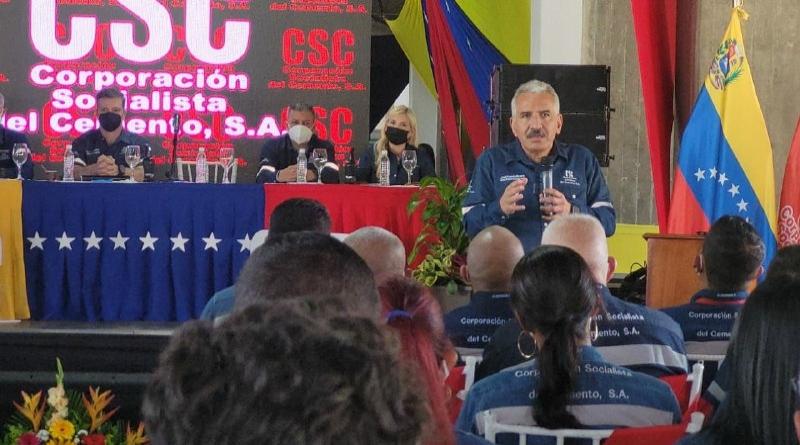 Trabajadores del sector Cemento avanzan en la defensa de la Patria contra agresiones imperiales