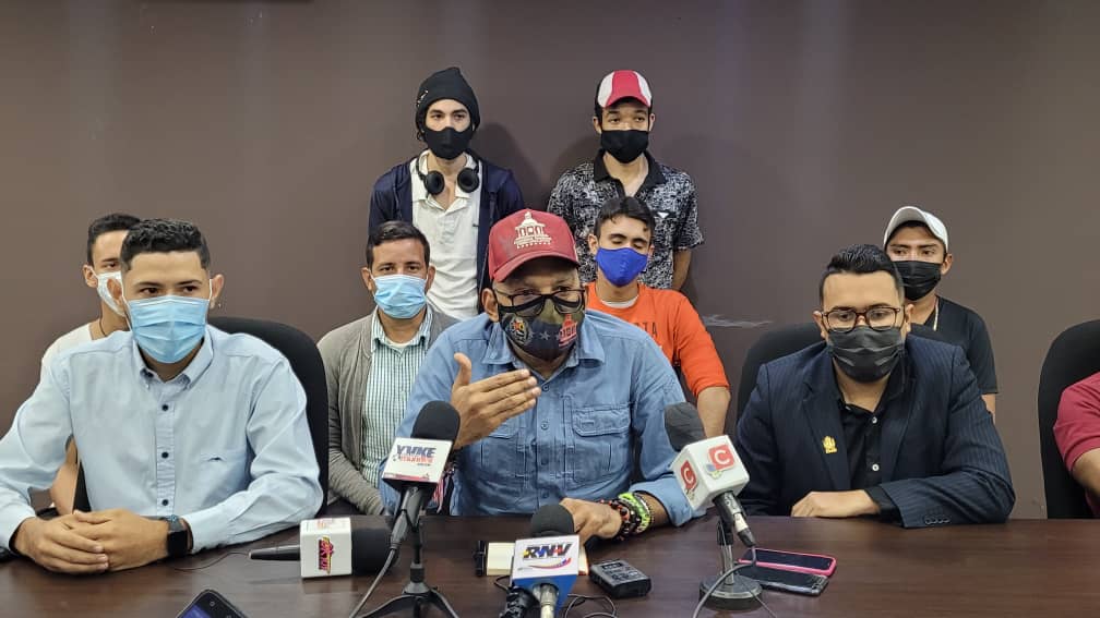 Gobernador opositor Manuel Rosales suspende becas universitarias a  jóvenes zulianos