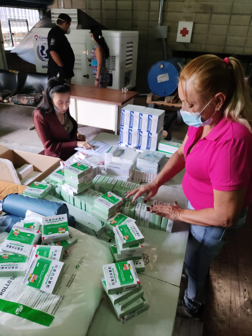 Más de 20 toneladas de insumos médicos arriban al Táchira