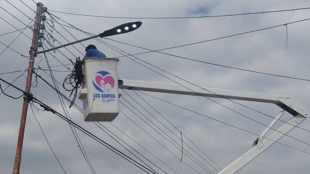 Con la instalación de 536 lamparas  avanza Plan de Alumbrado en Los Guayos
