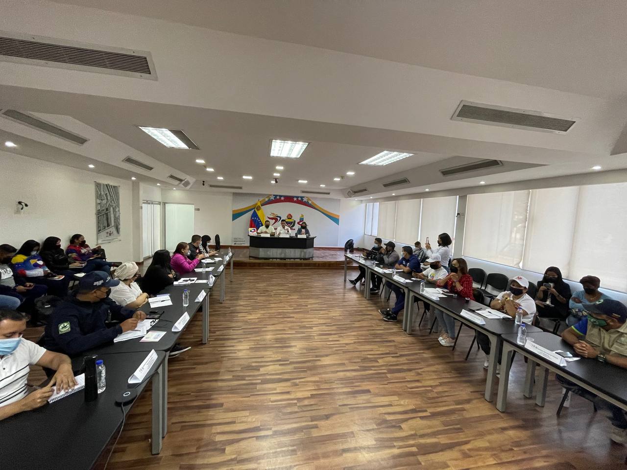 Mesa del Vivir Bien se reúne para organizar Carnavales Bioseguros 2022