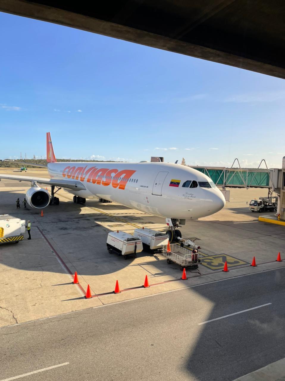 Conviasa inaugura vuelos en nuevo aeropuerto de México