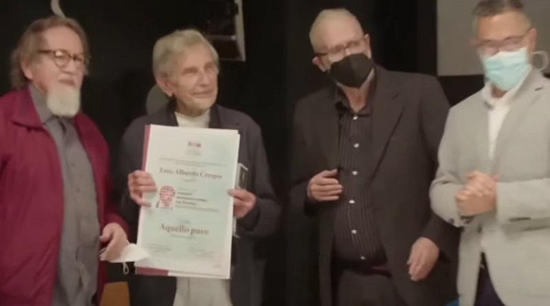 Entregan Premio Internacional de Poesía Víctor Valera