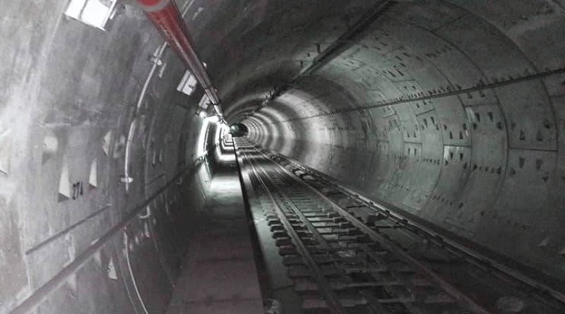Instalan luminarias en túneles del metro entre estaciones Alí Primera e Independencia