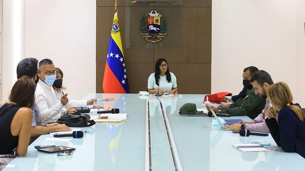 Vicepresidenta Delcy Rodríguez encabeza encuentro con la Comisión Especial para conmemoración de los hechos de abril de 2002