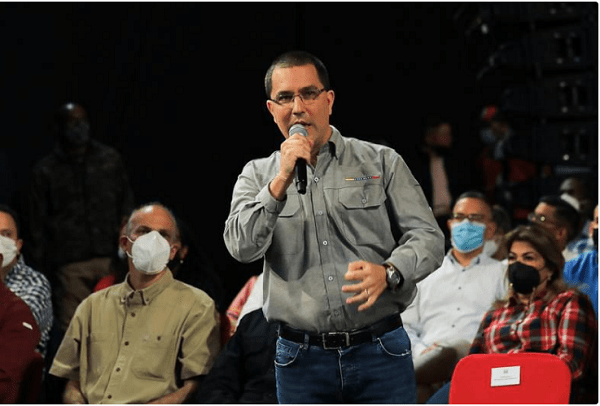 Jorge Arreaza asumirá las riendas del Ministerio de Comunas y Movimientos Sociales