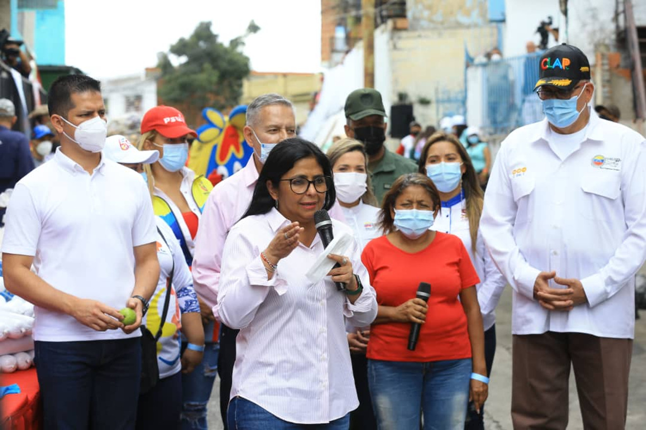 Delcy Rodríguez: Estructura organizativa popular garantiza alimentos al pueblo