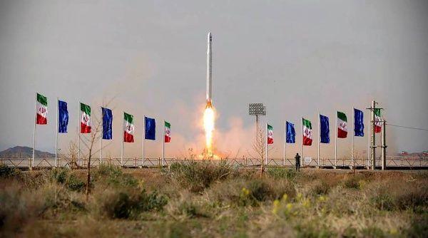 Irán lanza con éxito su segundo satélite militar al espacio