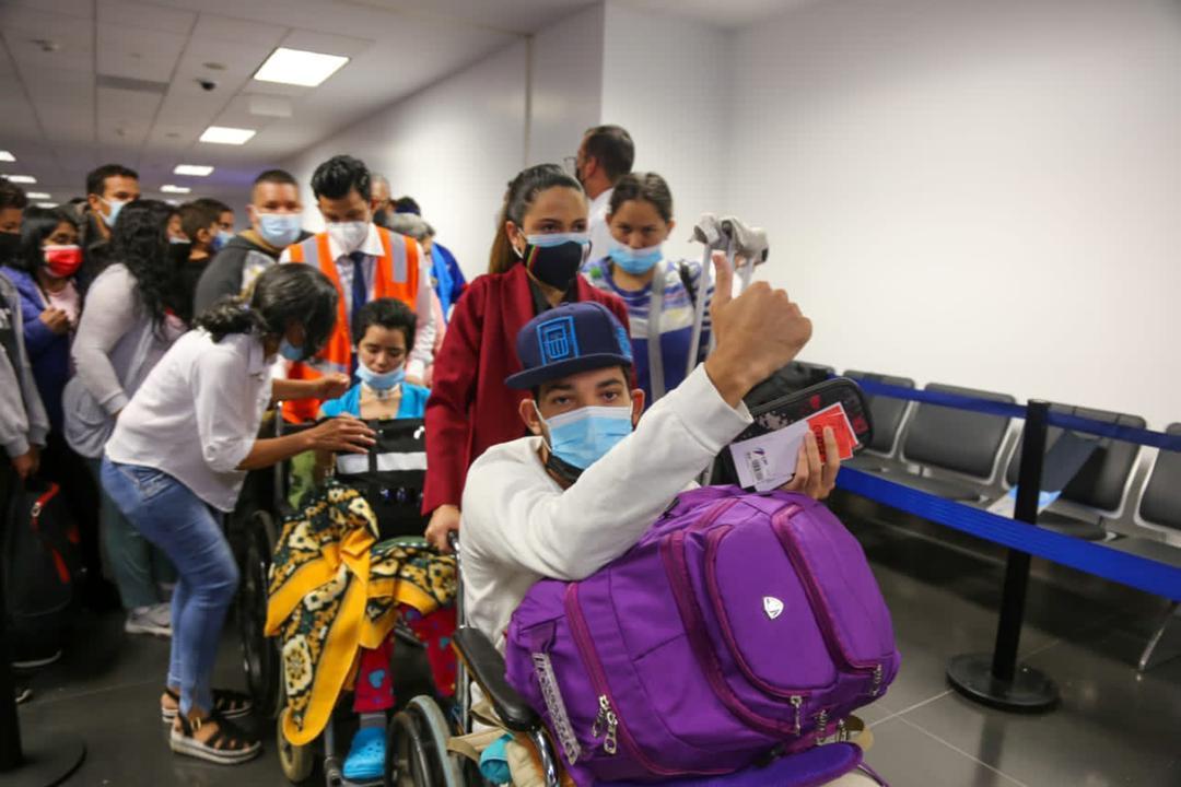 Retornan 97 connacionales provenientes de Ecuador con el Plan Vuelta a la Patria