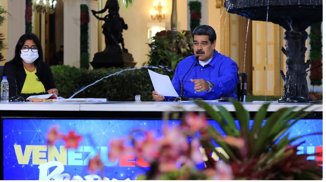 Presidente Maduro ordena reforzar seguridad en la frontera para frenar el contrabando de ganado
