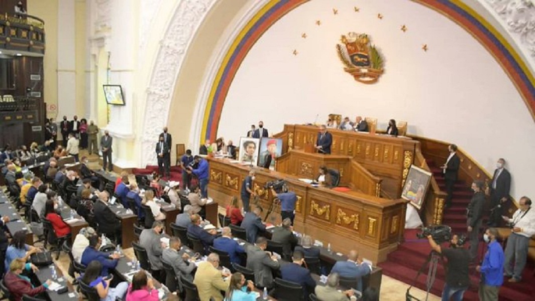 Comisión Especial para el Diálogo presenta informe preliminar ante Plenaria de la AN