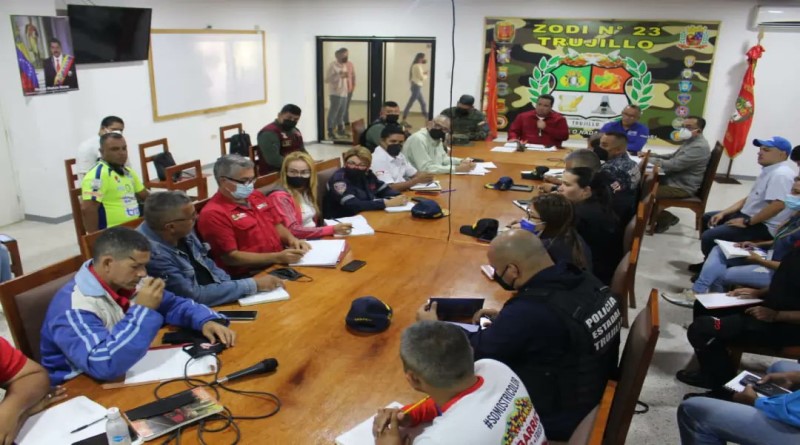 Aplican plan de contingencia para suministro de agua en Trujillo