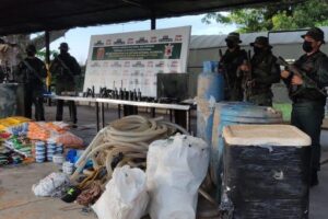 FANB destruye campamento TANCOL en las riberas del Río Tarra