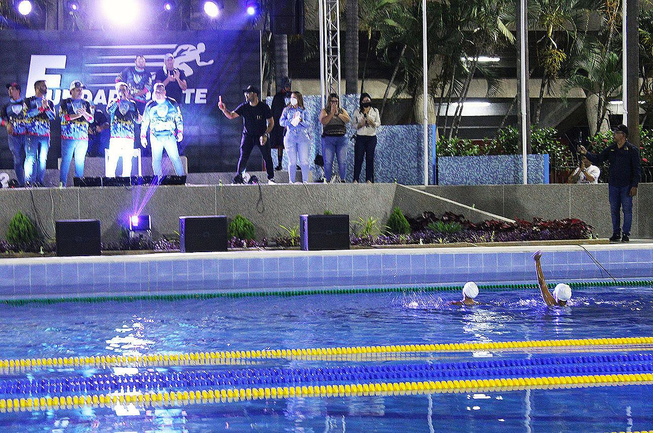 Reinauguran piscina del Polideportivo Misael Delgado de Valencia