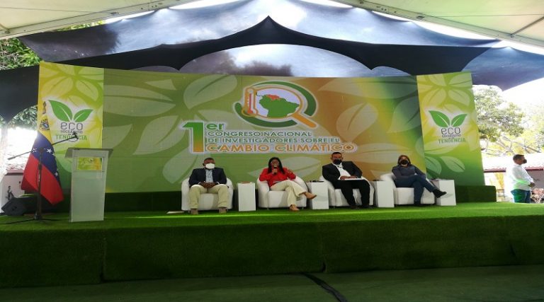 Vicepresidenta Rodríguez insta a investigadores a presentar plan para cuidar la tierra