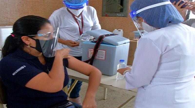 Jornada de Vacunación de las Américas beneficia a población de El Cementerio