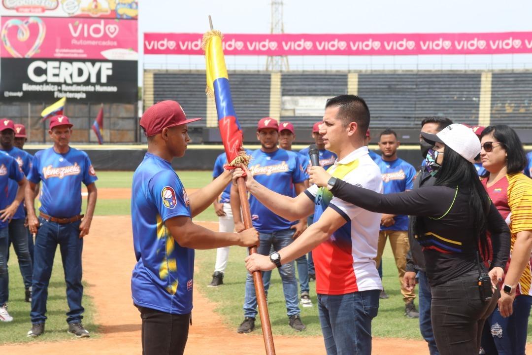 Abanderada selección de béisbol para el Premundial sub 15