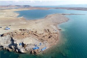 Sequía en Irak hace emerger una ciudad de 3.400 años de antigüedad.