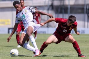 VINTONITO-SUB-23-INVICTA-A-FRANCIA
