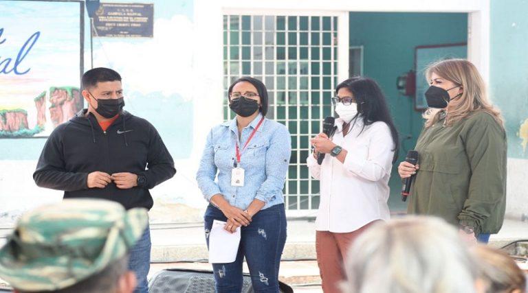 Vicepresidenta Rodríguez formaliza activación de Brigadas Comunitarias Militares para la Educación