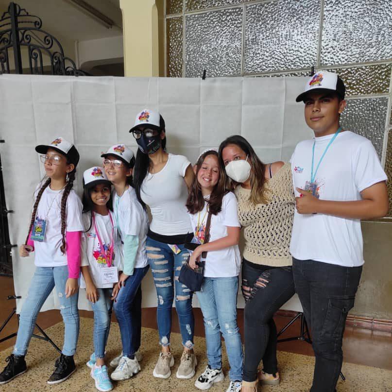 RNV Activa «Solo Para Panas» conmemora centenario del Colegio La Salle Tienda Honda