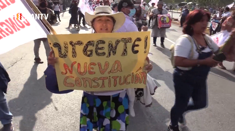 Demandan al Congreso de Perú por incumplimiento de reforma constitucional
