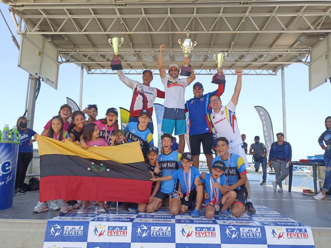 Táchira se titula campeón en Torneo Nacional de Triatlón y Acuatlón celebrado en Puerto Cabello