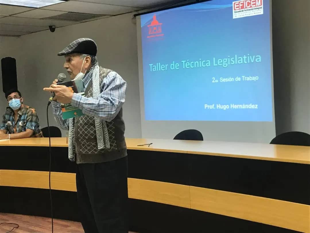 Funcionarios del Consejo Legislativo y Concejo Municipal de Valencia se capacitan a través de talleres en técnicas legislativas