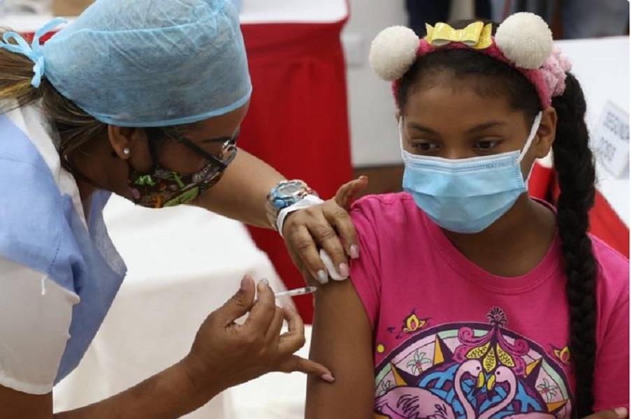 Realizan jornada de vacunación contra el Covid-19 en la parroquia El Valle de Caracas