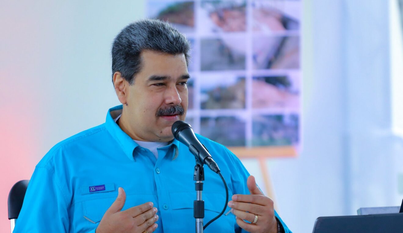 Con el 1x10 del Buen Gobierno y las Bricomiles atendemos al pueblo