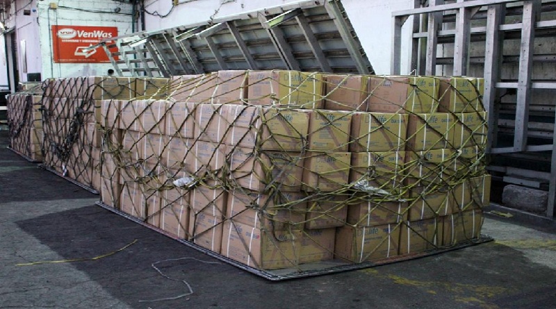 Más de 300 mil medicamentos e insumos para pacientes renales arriban al país
