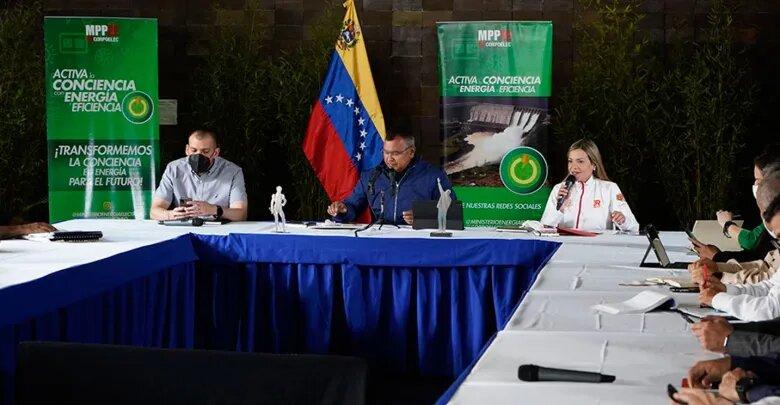 Instalan mesas técnicas con sector productivo para recaudar y mejorar servicios públicos