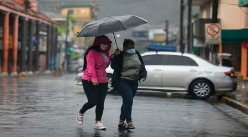El Salvador enfrentará impacto de ondas tropicales y vaguadas