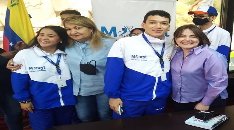 Estudiantes venezolanos viajan a Irán para participar en encuentro científico-tecnológico
