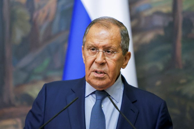 Sergey Lavrov afirma que primera ministra británica tiene una actitud negativa hacia Rusia