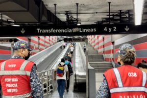 Supervisan despliegue de seguridad en el Metro de Caracas