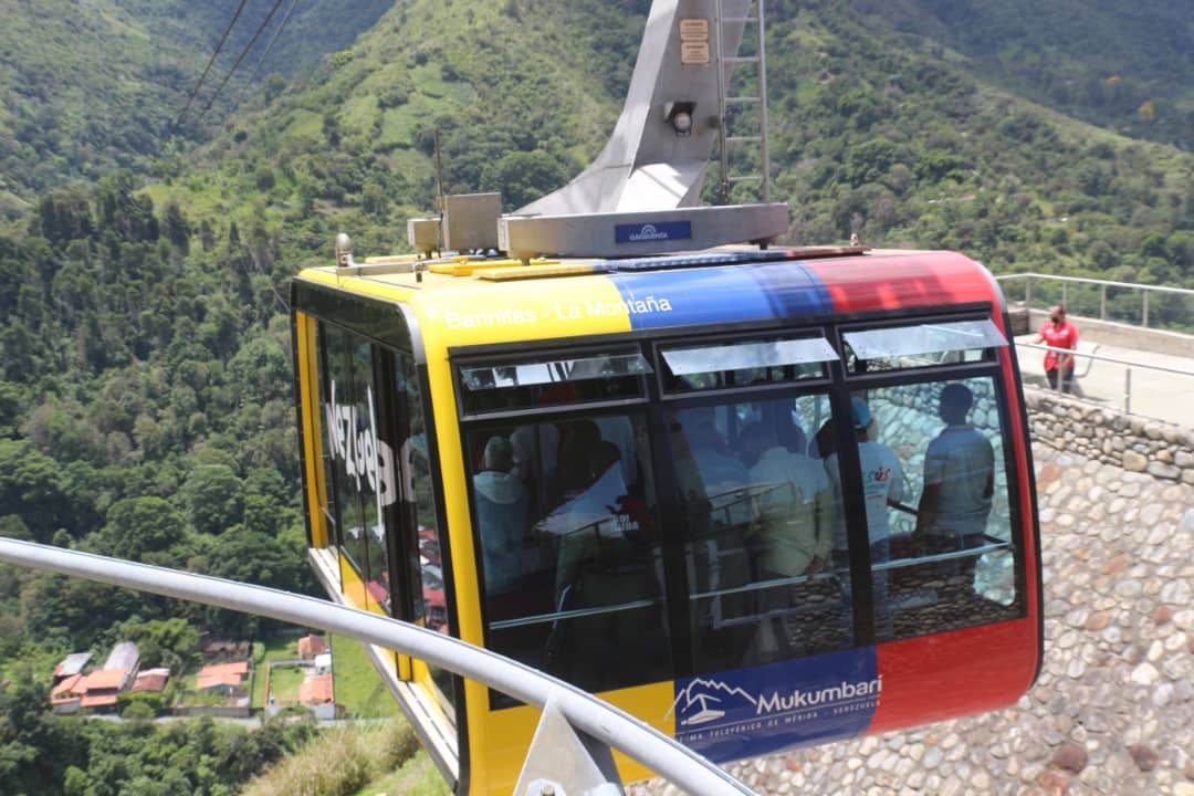 Sistema Teleférico Mukumbari reactivó operaciones