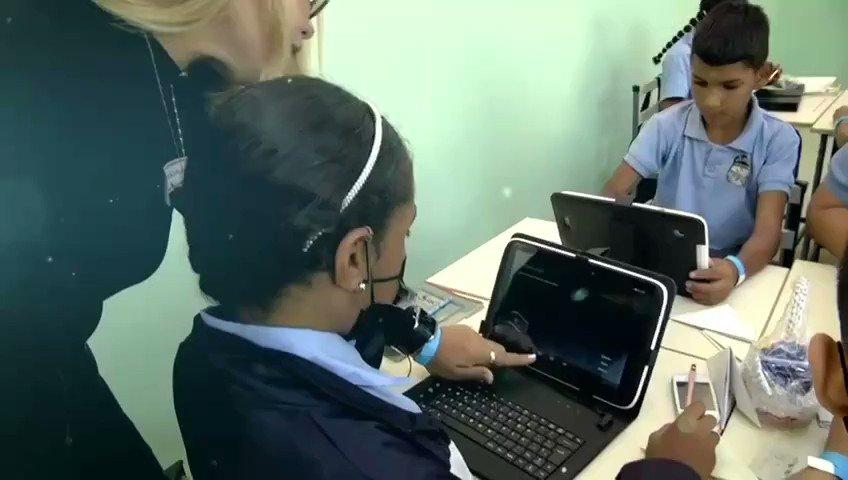 Venezuela celebra Día Mundial de los Docentes