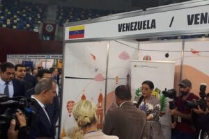 Venezuela participa en bazar de Unicef a beneficio de niños en Azerbaiyán