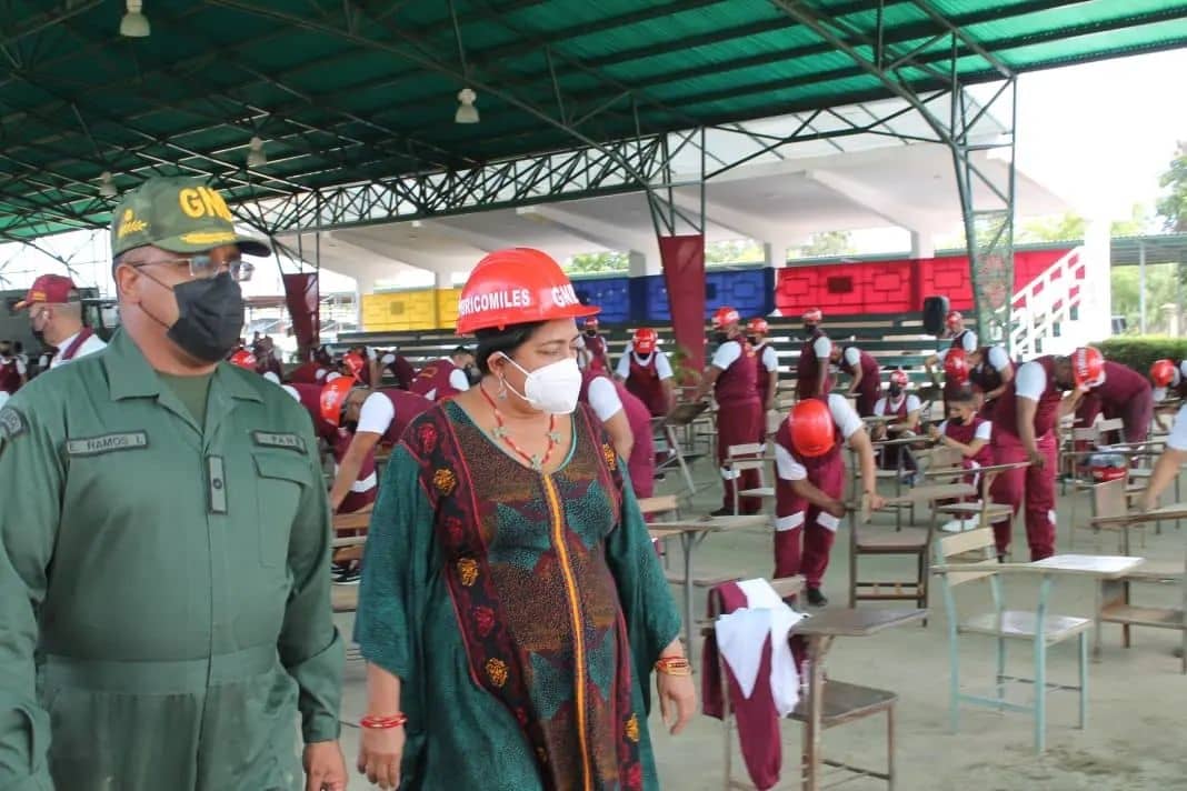 Más de 600 mil estudiantes inician actividades académicas en Zulia