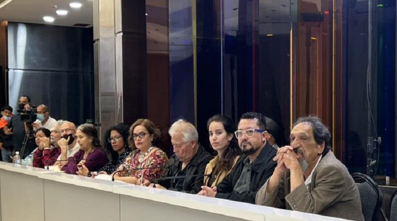 Canciller Faría extiende un llamado a la paz global en el Festival Mundial de Poesía
