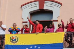 Jefe de Estado manifiesta su complacencia de ser venezolano y vivir junto al pueblo la construcción del futuro